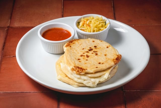Pupusa Queso.