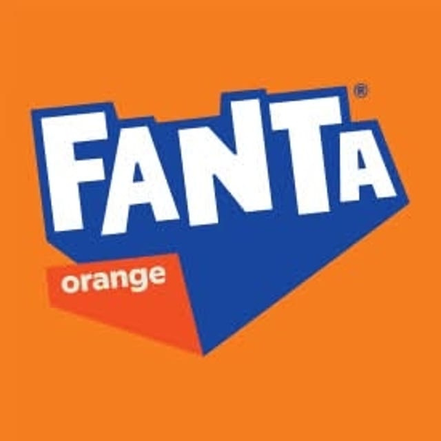 1/2 Liter Fanta.