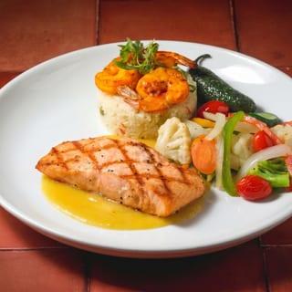Pina Salmon con Camarones